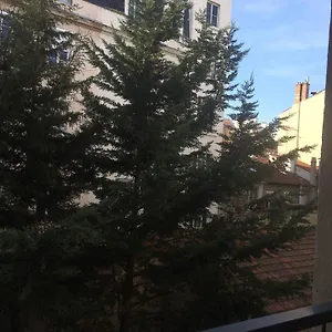  Séjour chez l'habitant Le Vendome - Shared